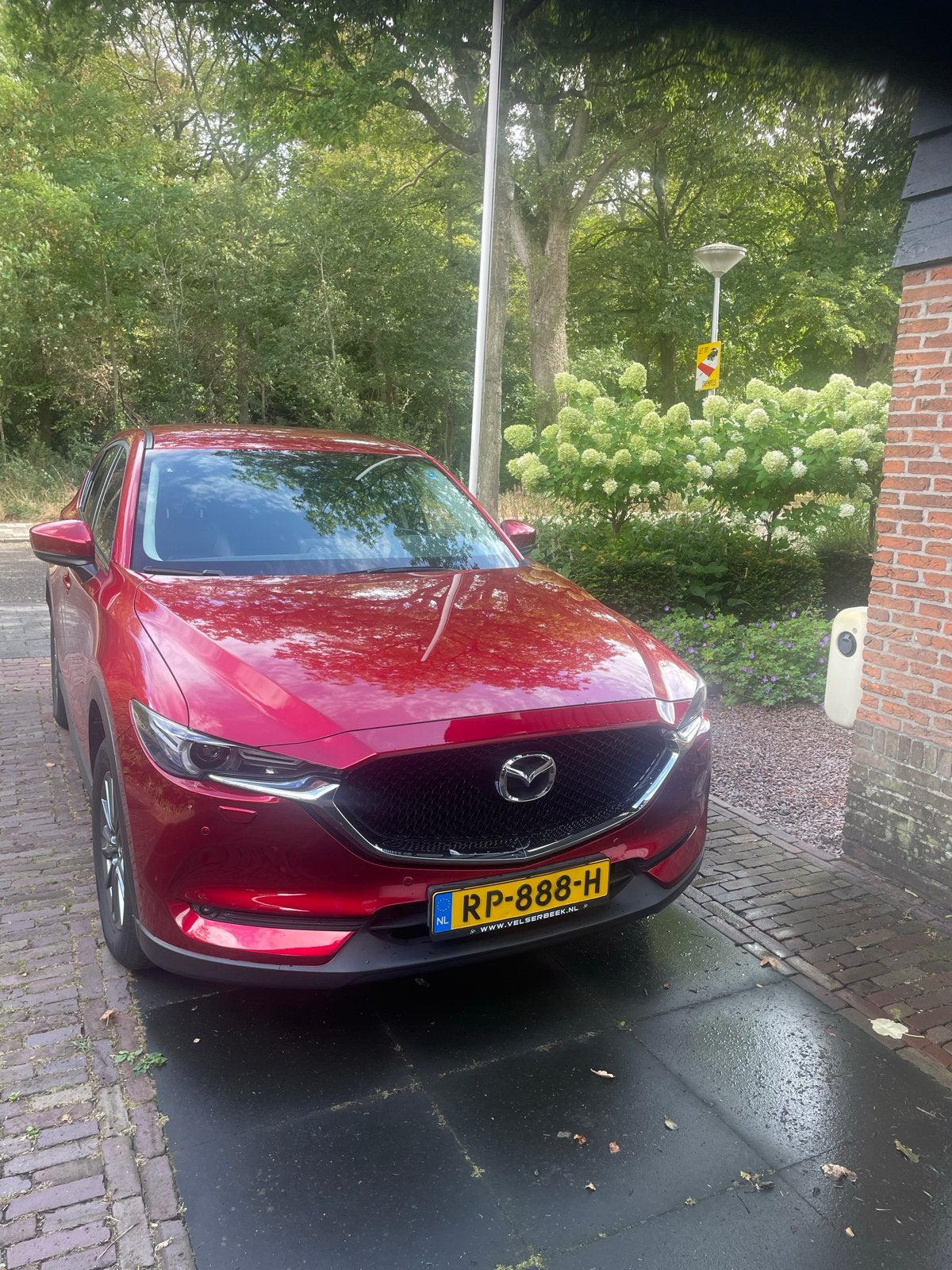 Mazda CX-5 2.0 Skyactiv-g 165pk 2WD Aut 2018 Rood, 1998 cc, 164 pk, 4 cilinders, 2000 kg