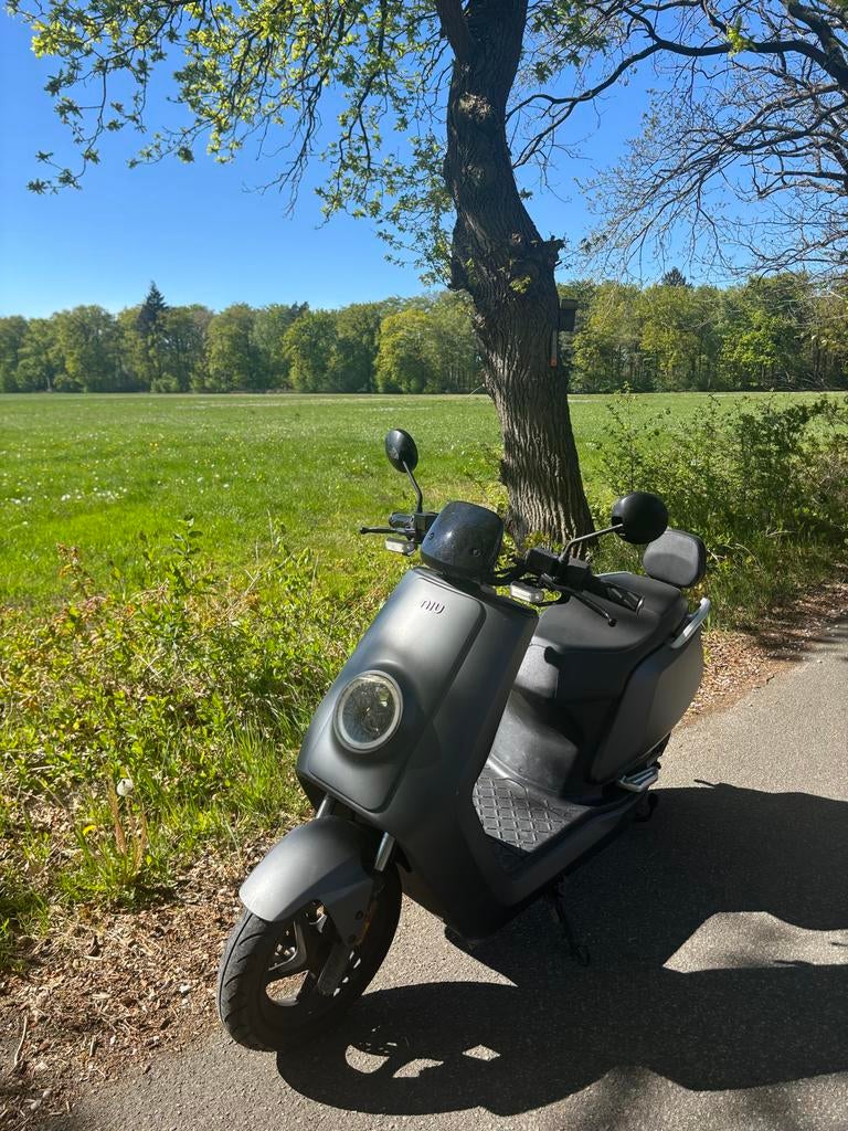 NIU Elektrische Scooter N1S, Fietsen en Brommers, Scooters | Overige merken, Ophalen, Gebruikt, Elektrisch, Maximaal 25 km/u