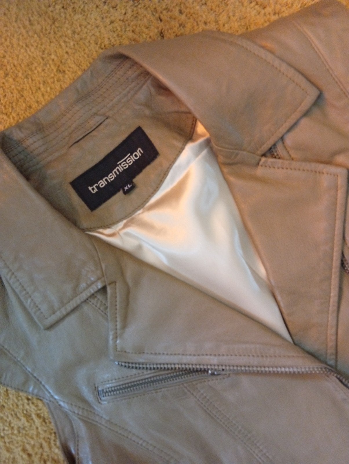 Transmission echt leren mouwloos jasje / gilet in legergroen, Kleding | Dames, Transmission, Maat 42/44 (L), Nieuw, Ophalen of Verzenden
