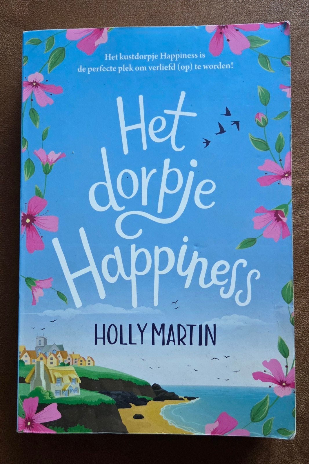 Holly Martin - Het dorpje Happiness, Boeken, Romans, Gelezen, Ophalen of Verzenden