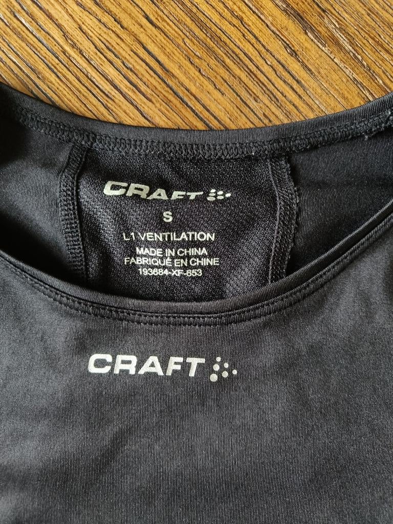 Craft sport T-shirts zwart maat S, Kleding | Dames, Sportkleding, Zo goed als nieuw, Hardlopen of Fietsen, Maat 36 (S), Wit, Ophalen of Verzenden