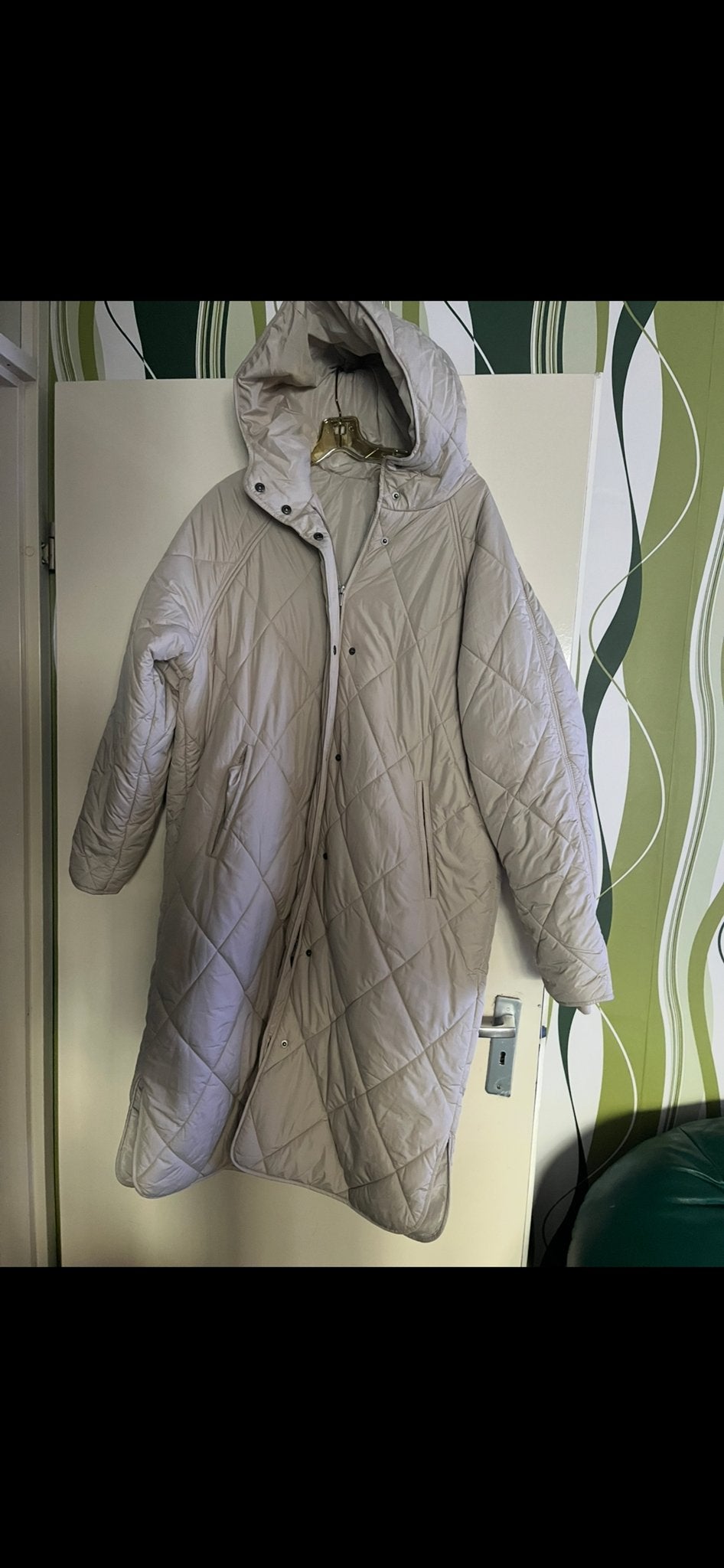 Hema gewatteerde jas met capuchon,maatL, Ophalen of Verzenden, Zo goed als nieuw, Maat 42/44 (L), Beige