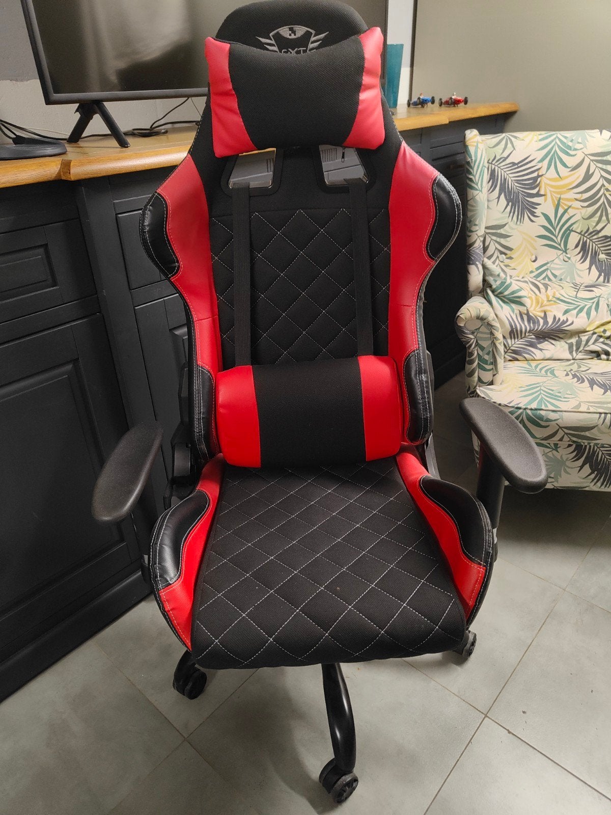Gaming Bureaustoel Rood/Zwart - Zo goed als nieuw, Ophalen, Zwart, Bureaustoel, Ergonomisch