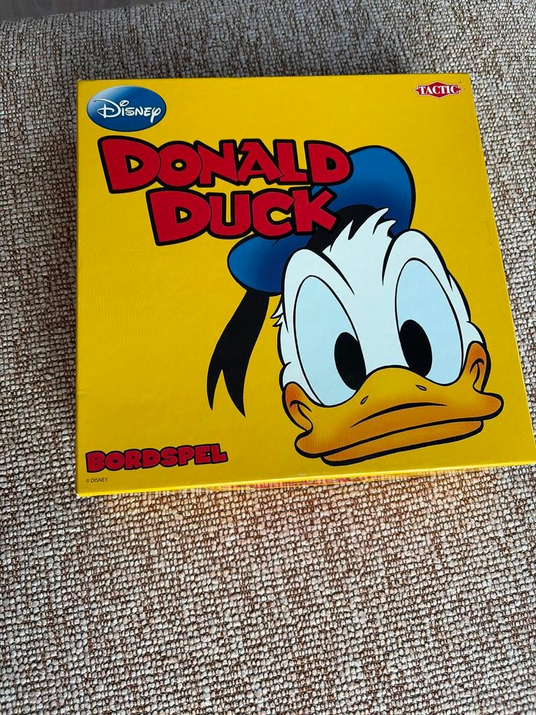 Donald Duck Bordspel - Tactic Disney, Drie of vier spelers, Ophalen of Verzenden, Zo goed als nieuw