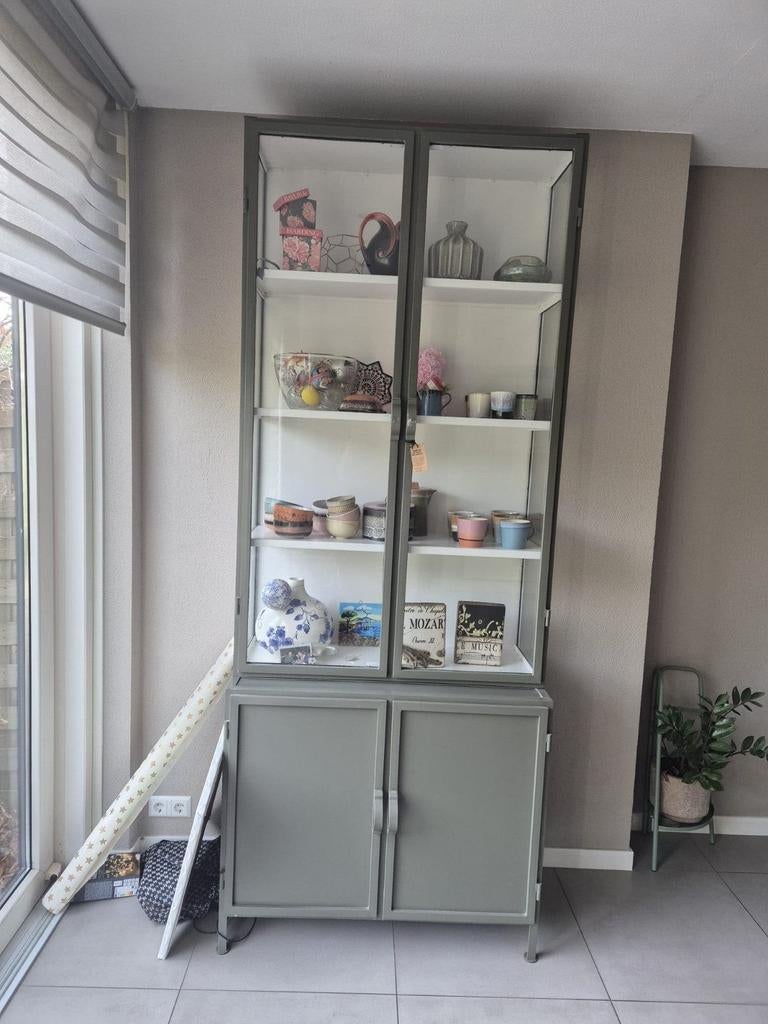 New Routz Detroit vitrinekast - 240x95 cm, Huis en Inrichting, Kasten | Dressoirs, Ophalen, Met deur(en), 50 tot 100 cm, Zo goed als nieuw