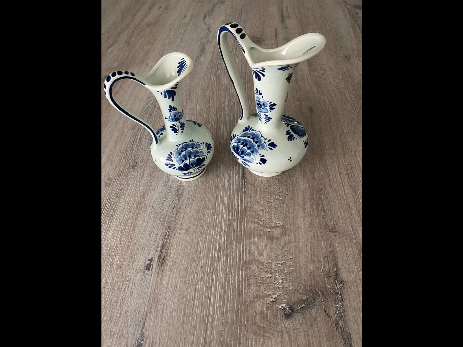 Set van 2 Delfts Blauwe Handgeschilderde Vazen, Antiek en Kunst, Ophalen of Verzenden