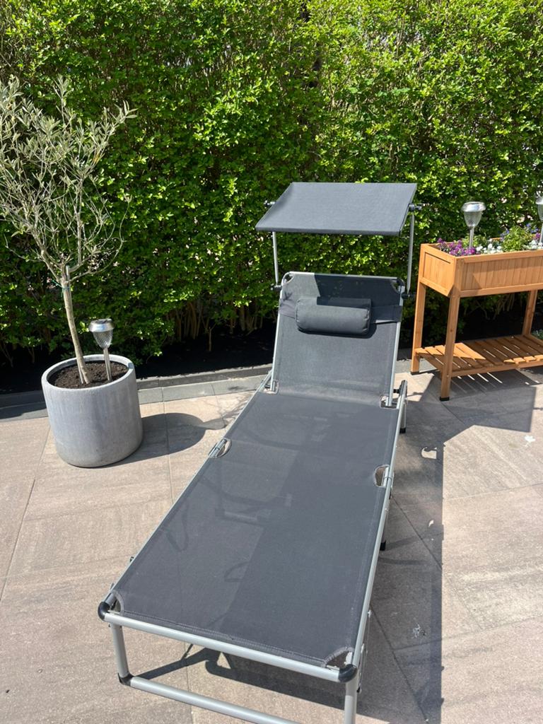 Ligbed met zonnedak, Tuin en Terras, Ophalen, Zo goed als nieuw, Aluminium