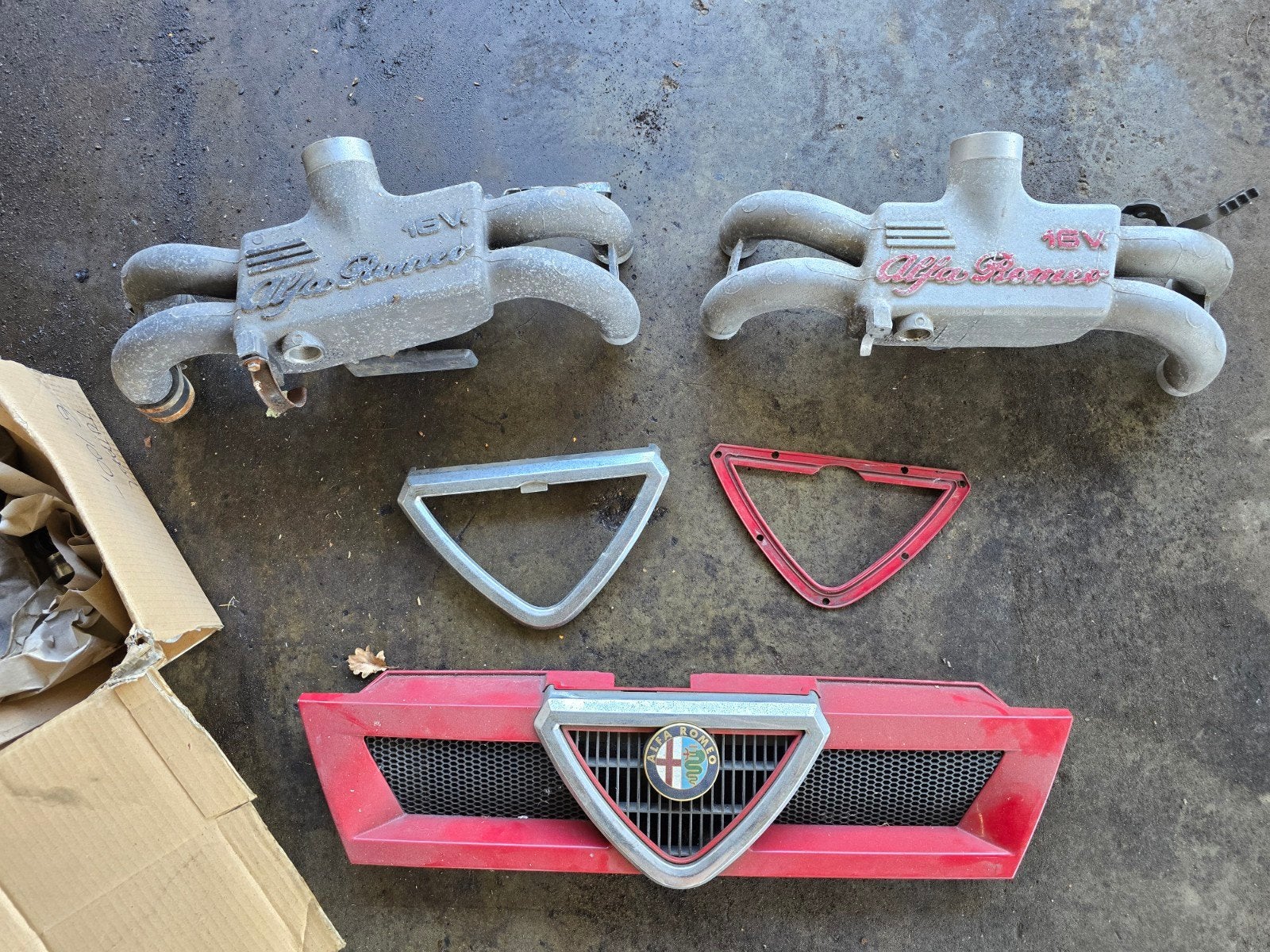 Alfa Romeo 33 QV Gril en Inlaatspruitstukken, Ophalen, Gebruikt, Alfa Romeo