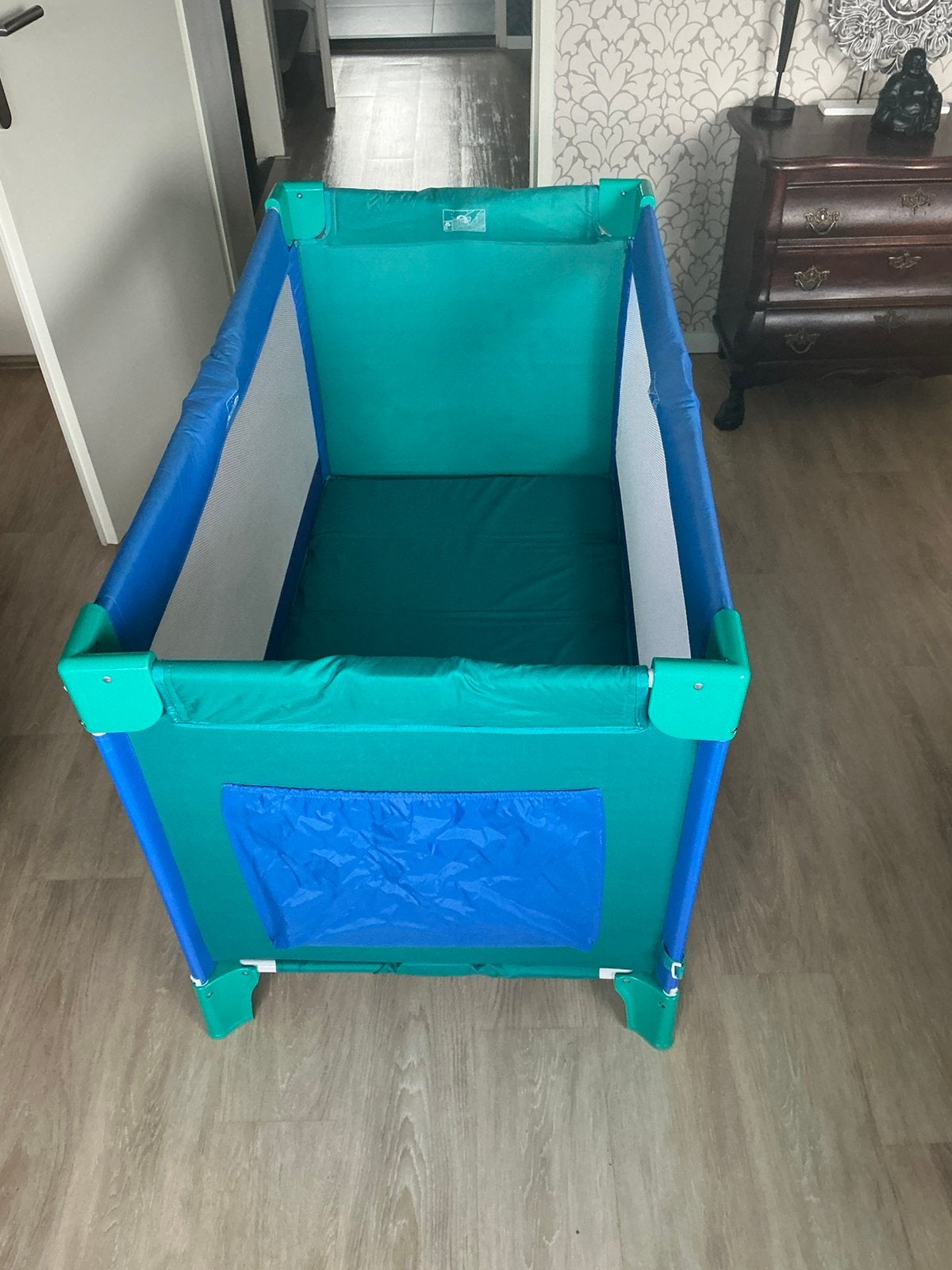 Bébé Confort reisbedje / campingbedje incl. matras en dekbe, Ophalen, Zo goed als nieuw, Reisbedje