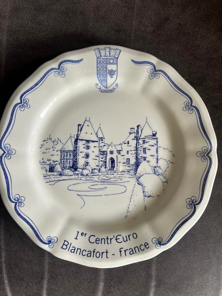 Vintage Gien Wandbord Frankrijk met Kasteel., Ophalen of Verzenden