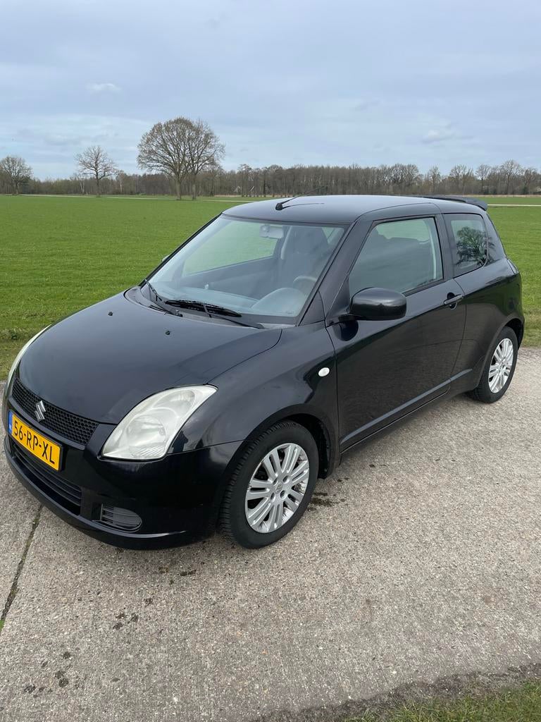 Suzuki Swift 1.3 3D 2005 Zwart, Auto's, Suzuki, Particulier, Swift, Benzine, C, Hatchback, Handgeschakeld, Origineel Nederlands