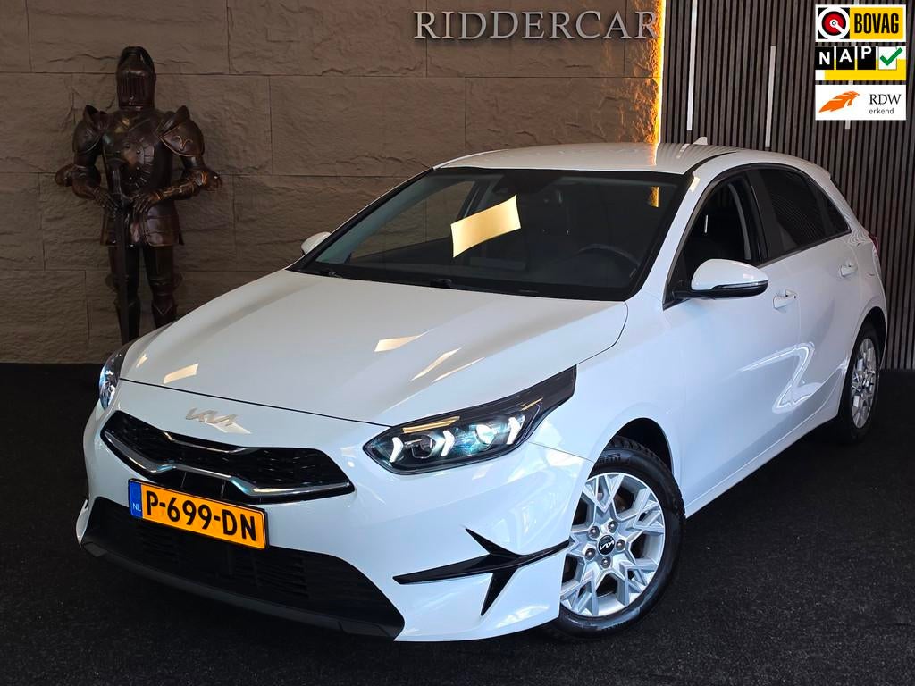 Kia Ceed 1.0 T-GDi DynamicPlusLine|GARANTIE|NAP|CRUISE|1E EI, Auto's, Kia, Voorwielaandrijving, Gebruikt, Euro 6, Wit