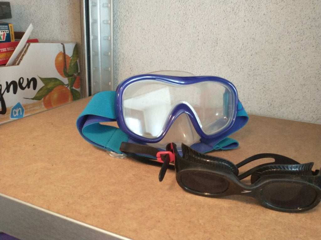 2 duikbrillen, Ophalen, Snorkelmasker