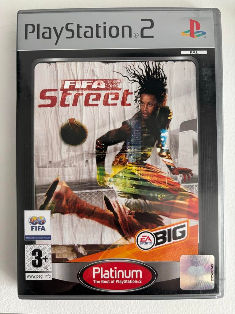 FIFA Street - PlayStation 2 (PS2) Platinum Edition, Spelcomputers en Games, Games | Sony PlayStation 2, Ophalen of Verzenden, Zo goed als nieuw