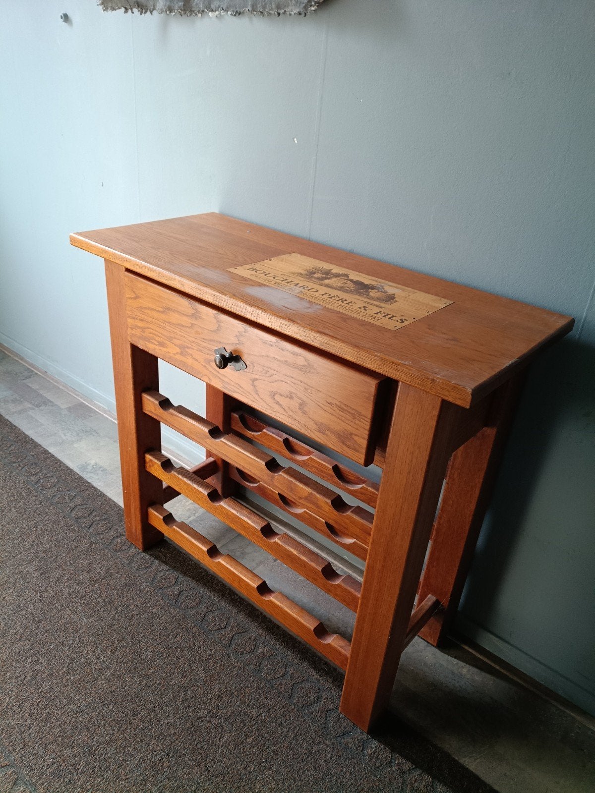 Mooi massief houten wijntafeltje met lade, Ophalen, 50 – 75, Gebruikt, 5 tot 15 flessen