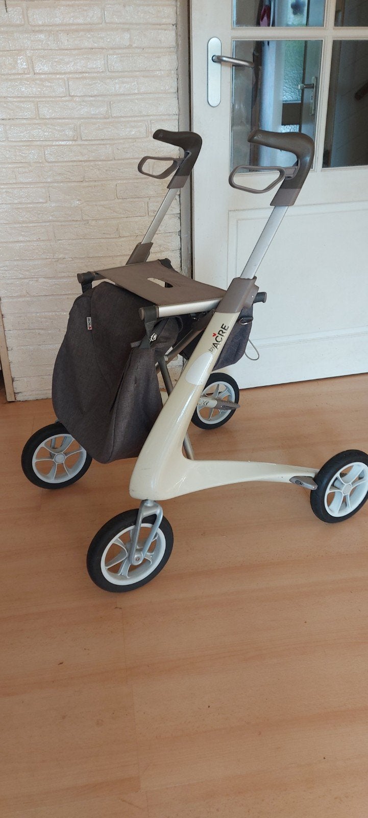 By Acre carbon  ook in zwart rollator  vanaf, Diversen, Ophalen of Verzenden