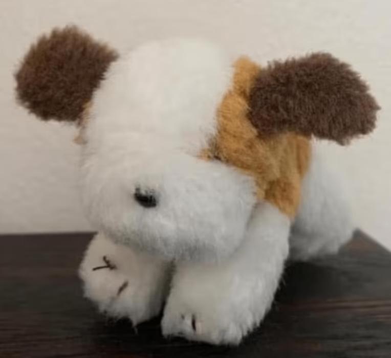 Knuffel wit-bruin hondje van ongeveer 15 cm lang, Ophalen of Verzenden, Zo goed als nieuw, Hond