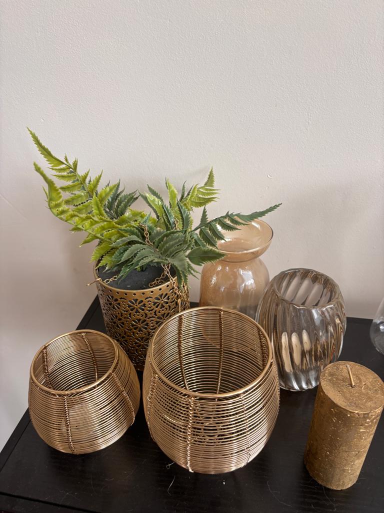 Decoratieve set: kandelaars, vaasjes en kunstplant, Ophalen, Zo goed als nieuw, Metaal, Kandelaar