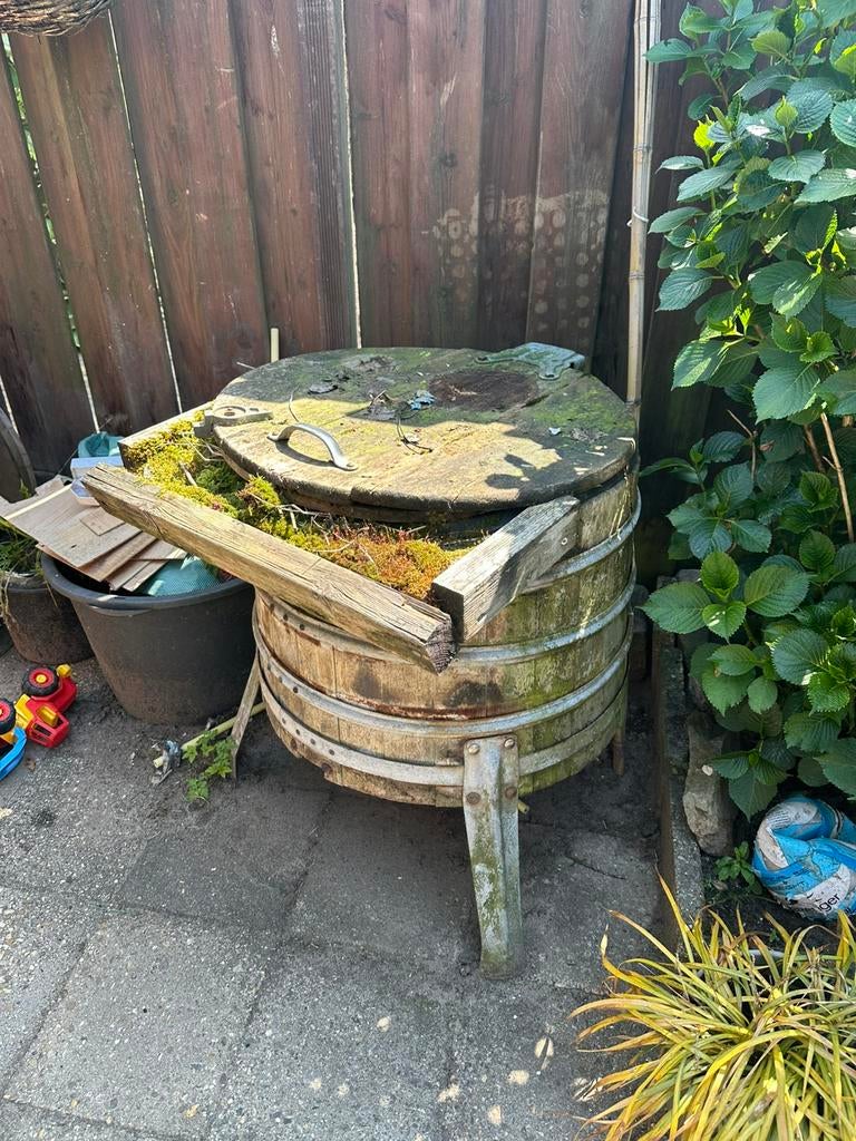 Oude karn ton in gebruik als plantebak, Tuin en Terras, Ophalen, Gebruikt, Rond, Tuin