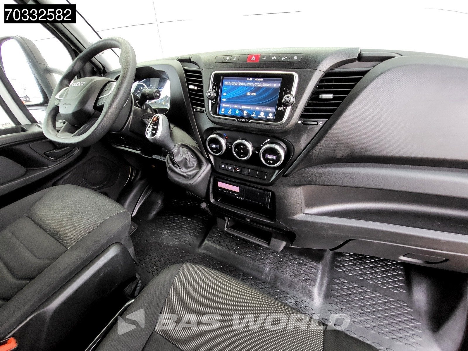 Iveco Daily 72C21 3.0L Automaat 1000KG Laadklep Luchtvering, Automaat, Stof, Gebruikt, Euro 6