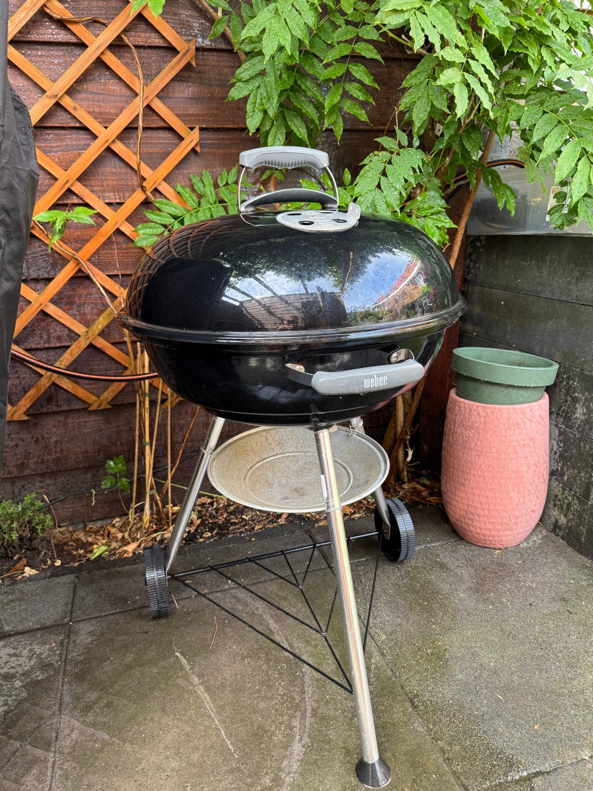 Weber BBQ in uitstekende staat + gratis kolen, Ophalen of Verzenden, Zo goed als nieuw
