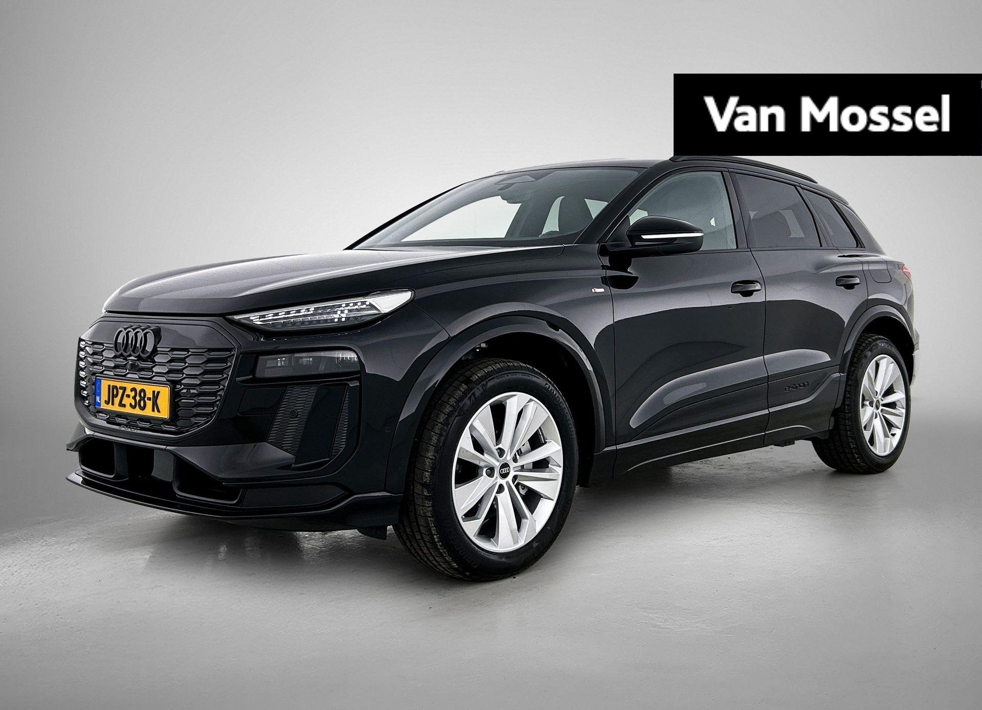 Audi Q6 e-tron S edition 83 kWh, Auto's, 12 maanden, Achterwielaandrijving, Gebruikt, Leder en Stof