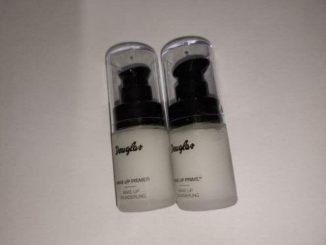 2 nieuwe Douglas primer (advr 81), Overige kleuren, Gehele gezicht, Nieuw, Ophalen of Verzenden