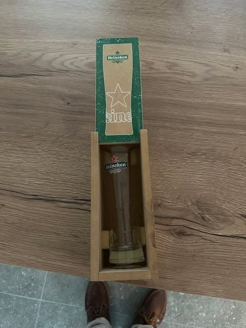 Heineken star glas in houten verpakking, Ophalen of Verzenden, Zo goed als nieuw, Glas of Glazen, Heineken