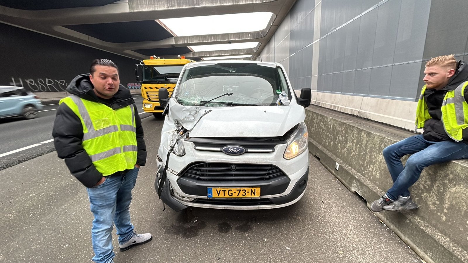 Ford Transit Custom - Motor vervangen, schade na aanrijding, Auto diversen, Schadeauto's, Ophalen, Overige carrosserieën, Wit