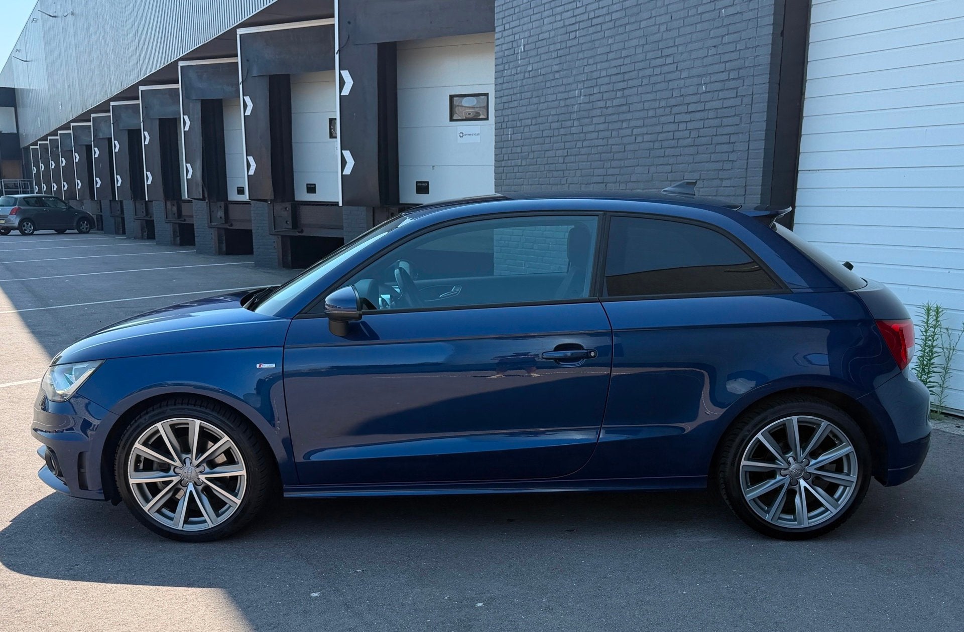 Audi A1 1.4 TFSI S-LINE AUTOMAAT/185PK/STOELVERWARMING/CRUIS, Auto's, Euro 5, Stof, Zwart, 4 cilinders