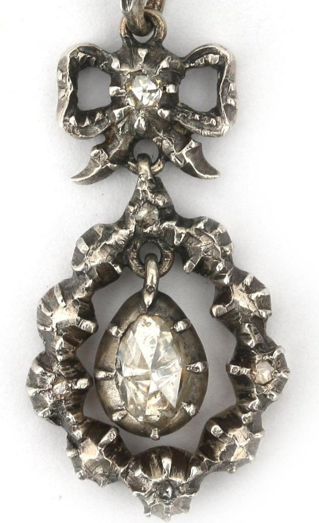 Diamant hanger met ketting strikmotief Holland ca 1960, Sieraden, Tassen en Uiterlijk, Antieke sieraden, Ophalen, Zilver, Ketting