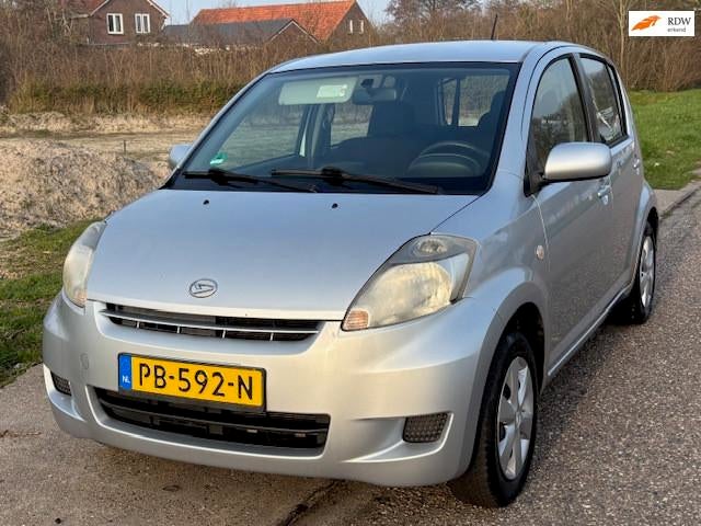 Daihatsu Sirion 2 1.0-12V Trend 5-Drs Airco Audio/CD Electri, Voorwielaandrijving, Stof, Gebruikt, Sirion