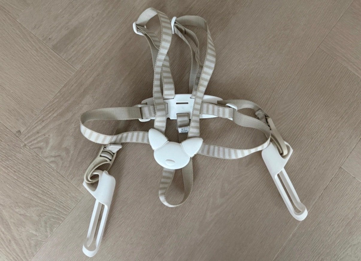 Stokke Tripp Trapp 5-punts harnas / tuigje / gordel, Ophalen of Verzenden, Zo goed als nieuw, Meegroeistoel, Gordel(s)