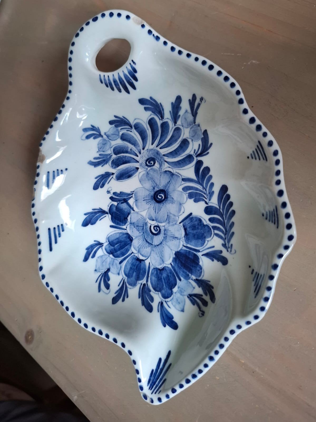 Antieke Delfts Blauwe Bladvormige Schaal met Handvat, Ophalen