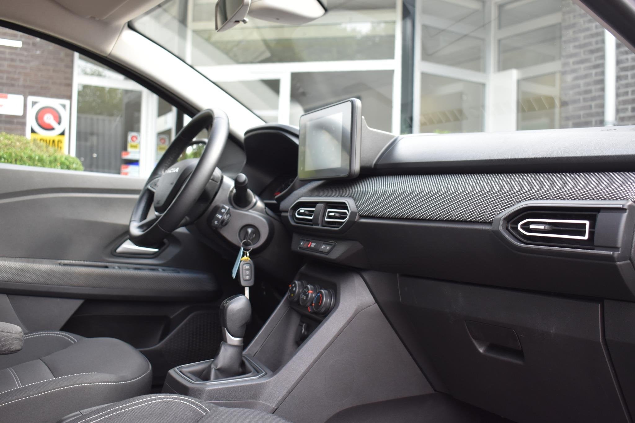Dacia Sandero 1.0 TCe 90 Expression | AUTOMAAT | AIRCONDITIO, Auto's, Stof, Gebruikt, Euro 6, 1073 kg