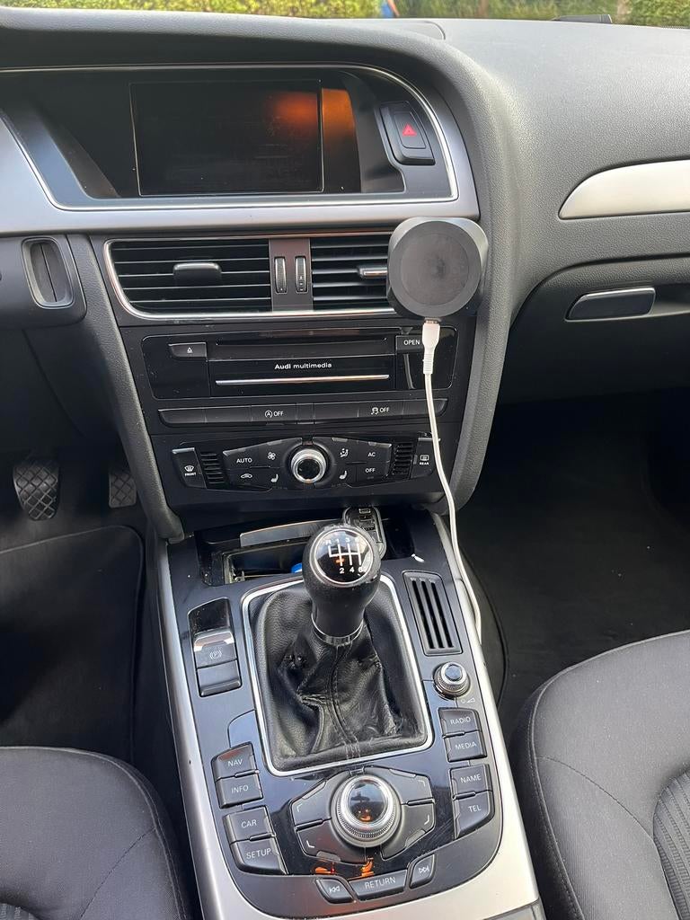 Audi A4 2.0 TDI 100KW Avant 2012 Zwart, Auto's, Audi, Voorwielaandrijving, Euro 5, Zwart, 4 cilinders