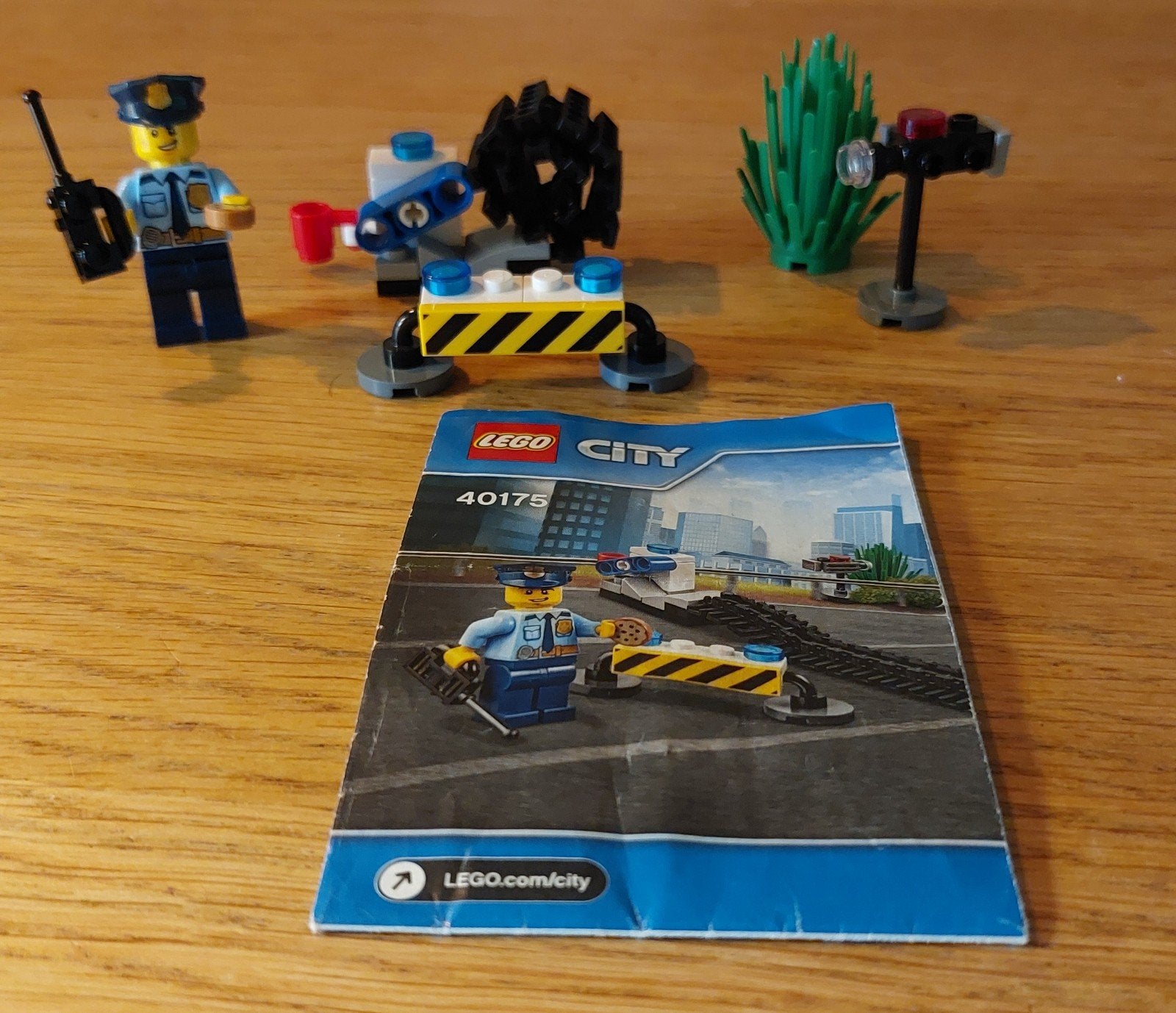 LEGO City,  Politie Agent Minifiguur, Set 40175, Ophalen, City, Lego, Inclusief instructies
