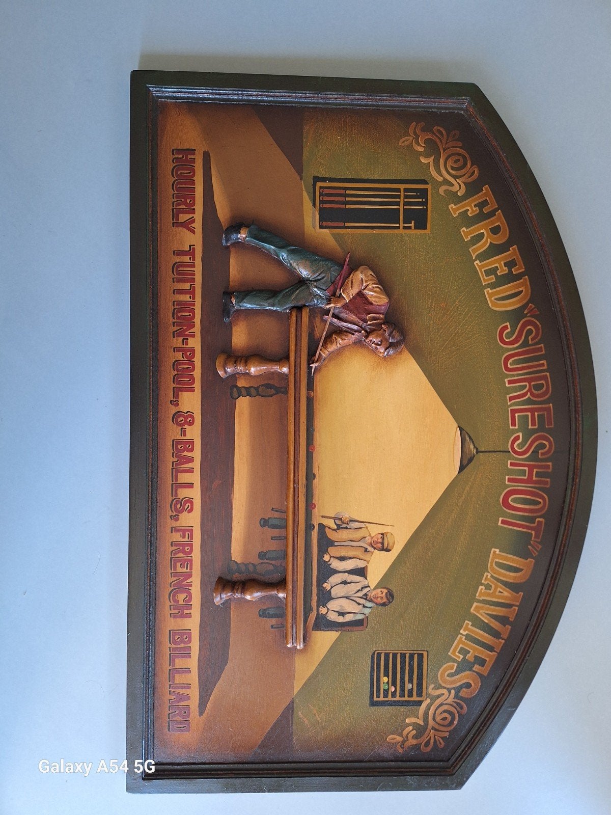 Fred Sureshot Davies bord, Ophalen, Wanddecoratie