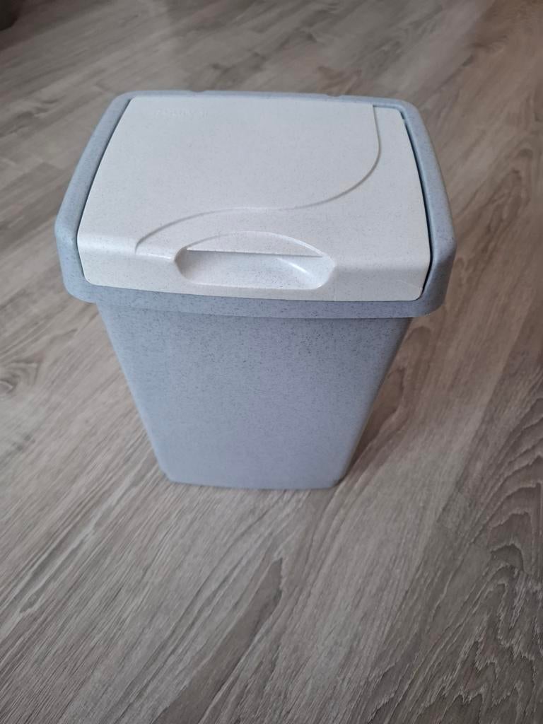 Curver vuilnisbak 10 liter, Ophalen, Kunststof, Gebruikt, Minder dan 50 cm