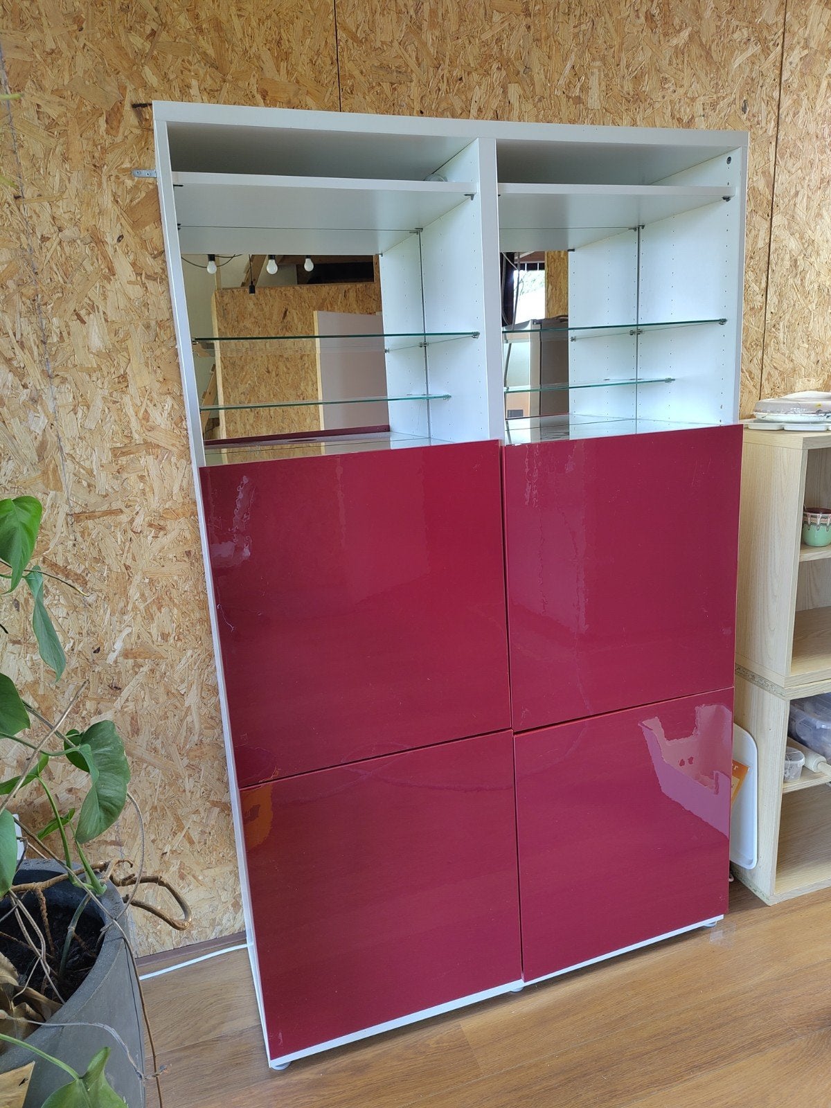 Ikea kast met spiegel- en glazen planken, gratis af te halen, Ophalen