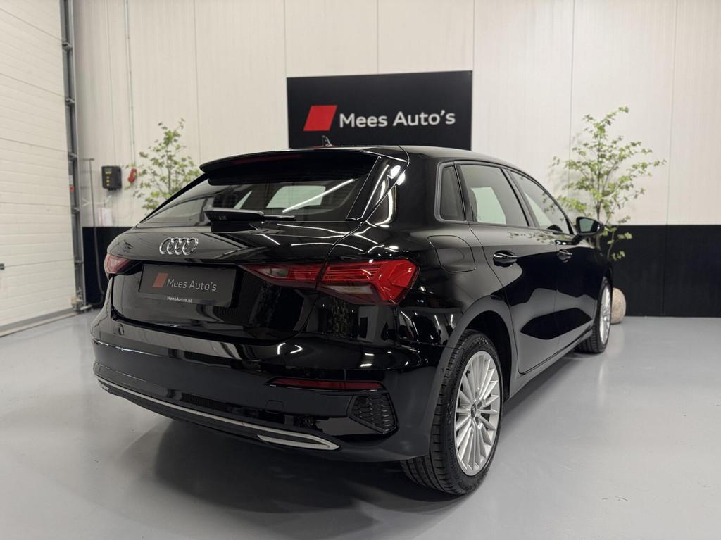 Audi A3 Sportback 40 TFSI e Advanced edition|Keyless|Carplay, Stof, Gebruikt, 4 cilinders, Zwart