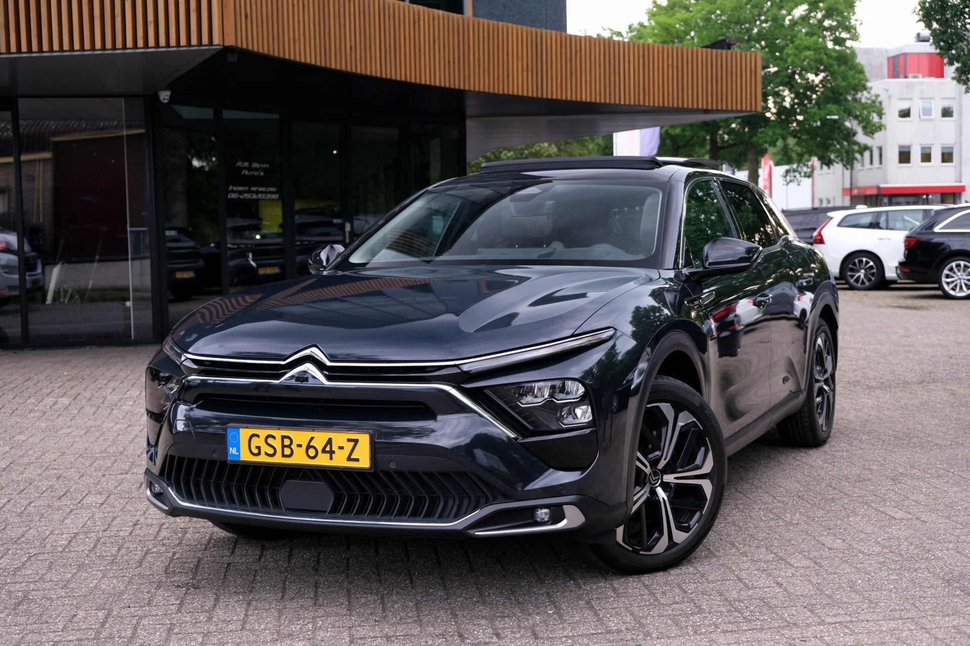 Citroen C5 X 1.6 Plug-in Hybrid 225 Shine|Rijklaar!|Fullopti, 1350 kg, Gebruikt, 4 cilinders, Zwart