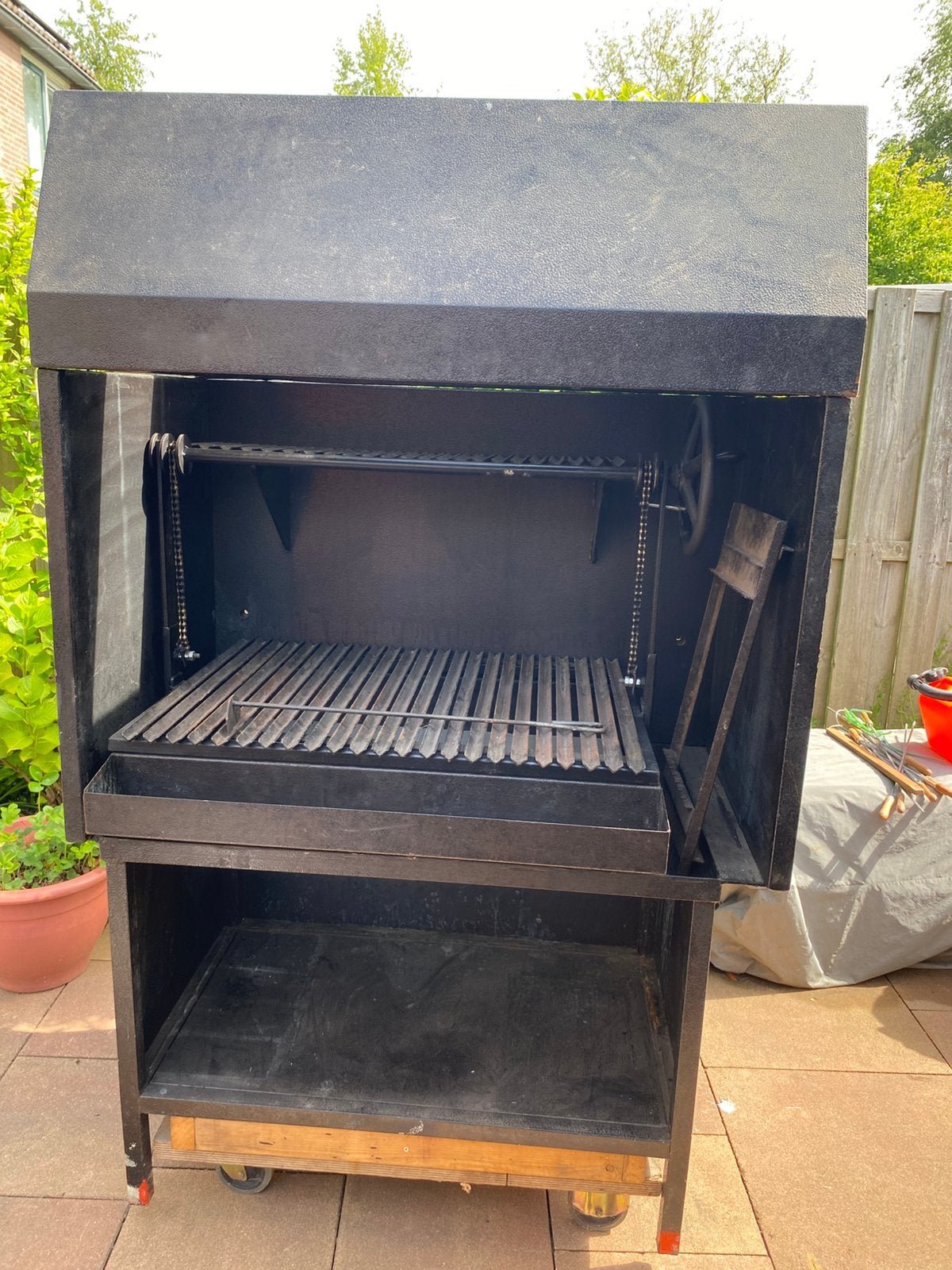 Te koop Grill Bbq Argentijnse Grill zwaar, Ophalen, Zo goed als nieuw