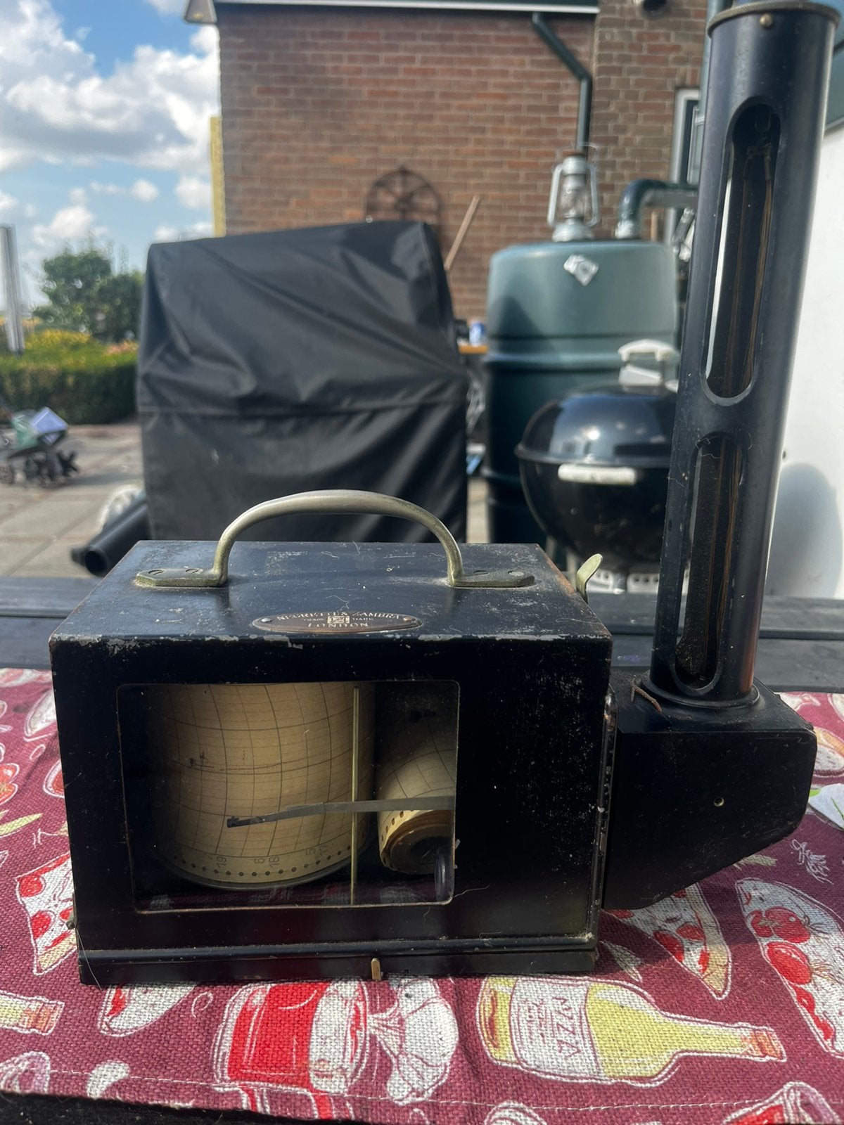 Antieke thermograaf, Ophalen