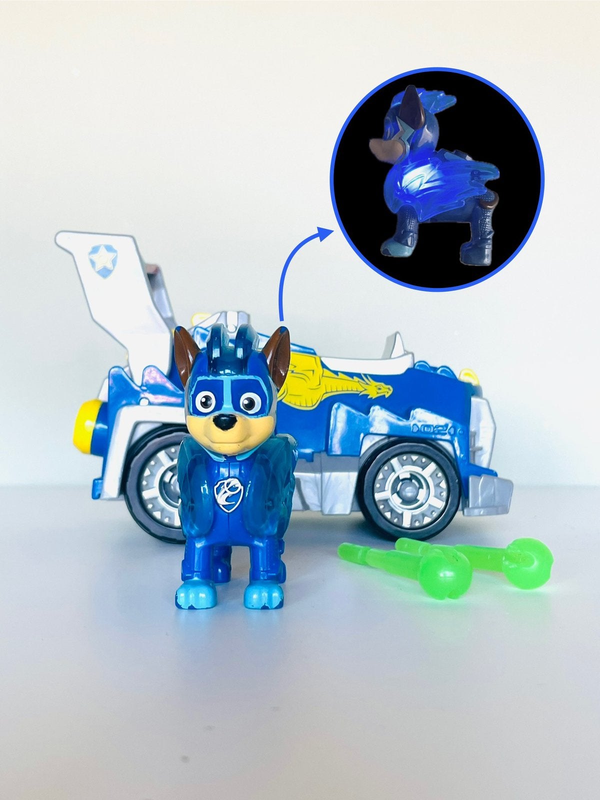 PAW Patrol | Chase auto + Mighty Pup Charged Up (met licht), Ophalen of Verzenden, Zo goed als nieuw