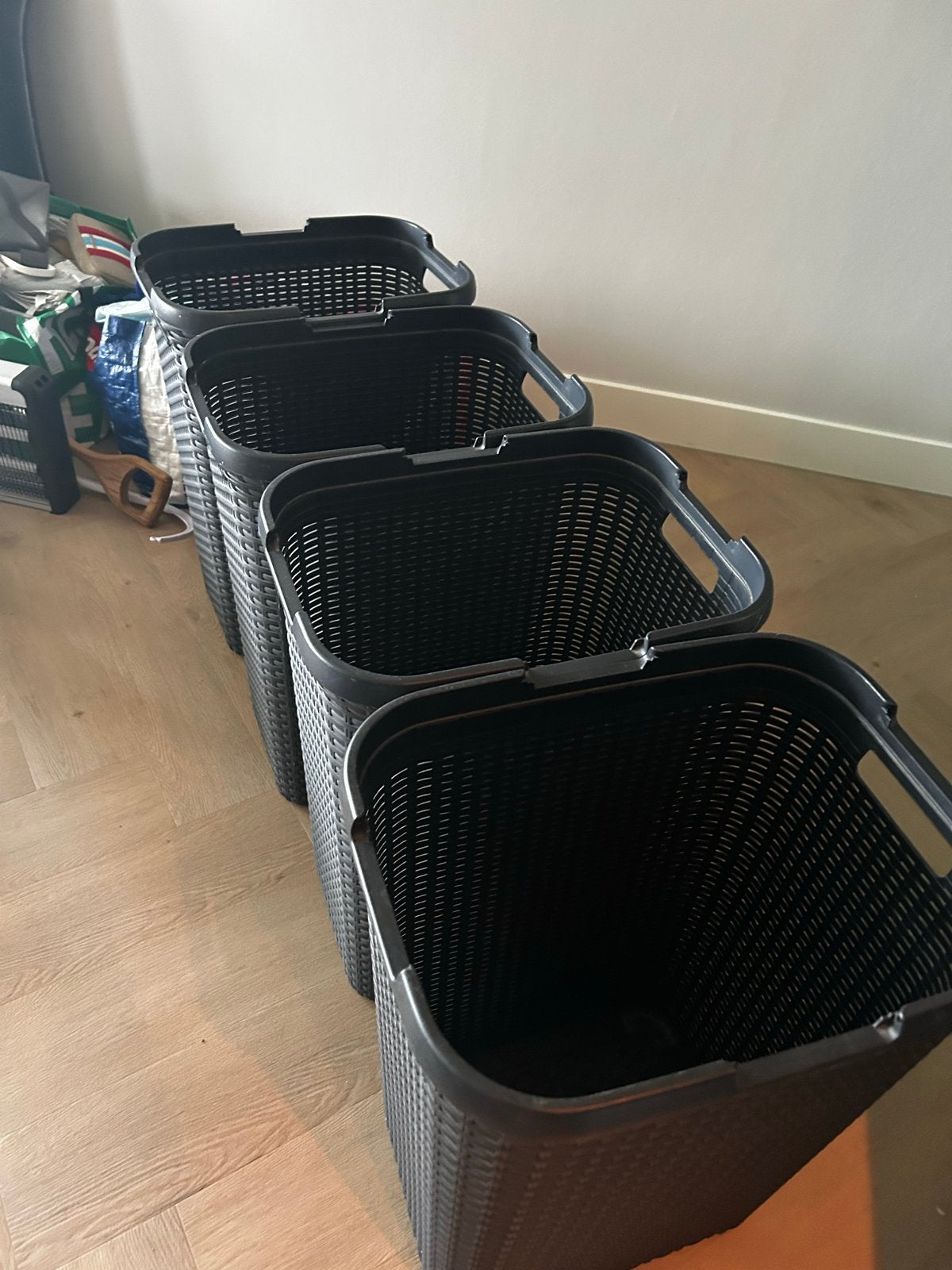 4x Wasmand Rotan Stijl - Donkergrijs Hardplastic, Ophalen, Gebruikt
