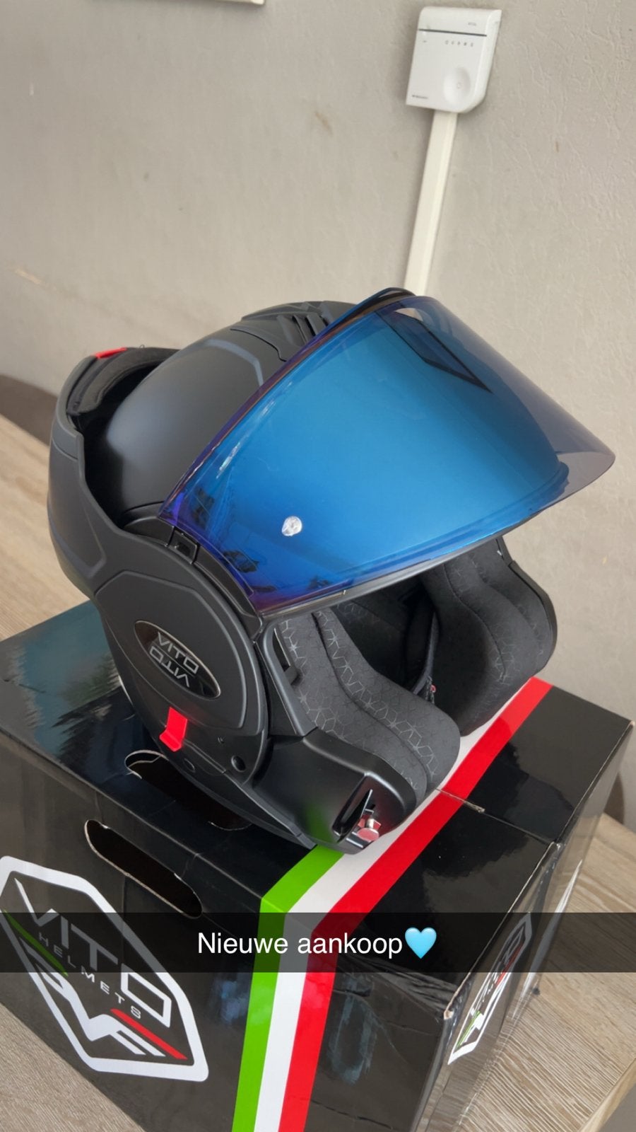 Vito helm maat M met blauw en transparant vizier, Motoren, Ophalen, Tweedehands, M, Overige merken