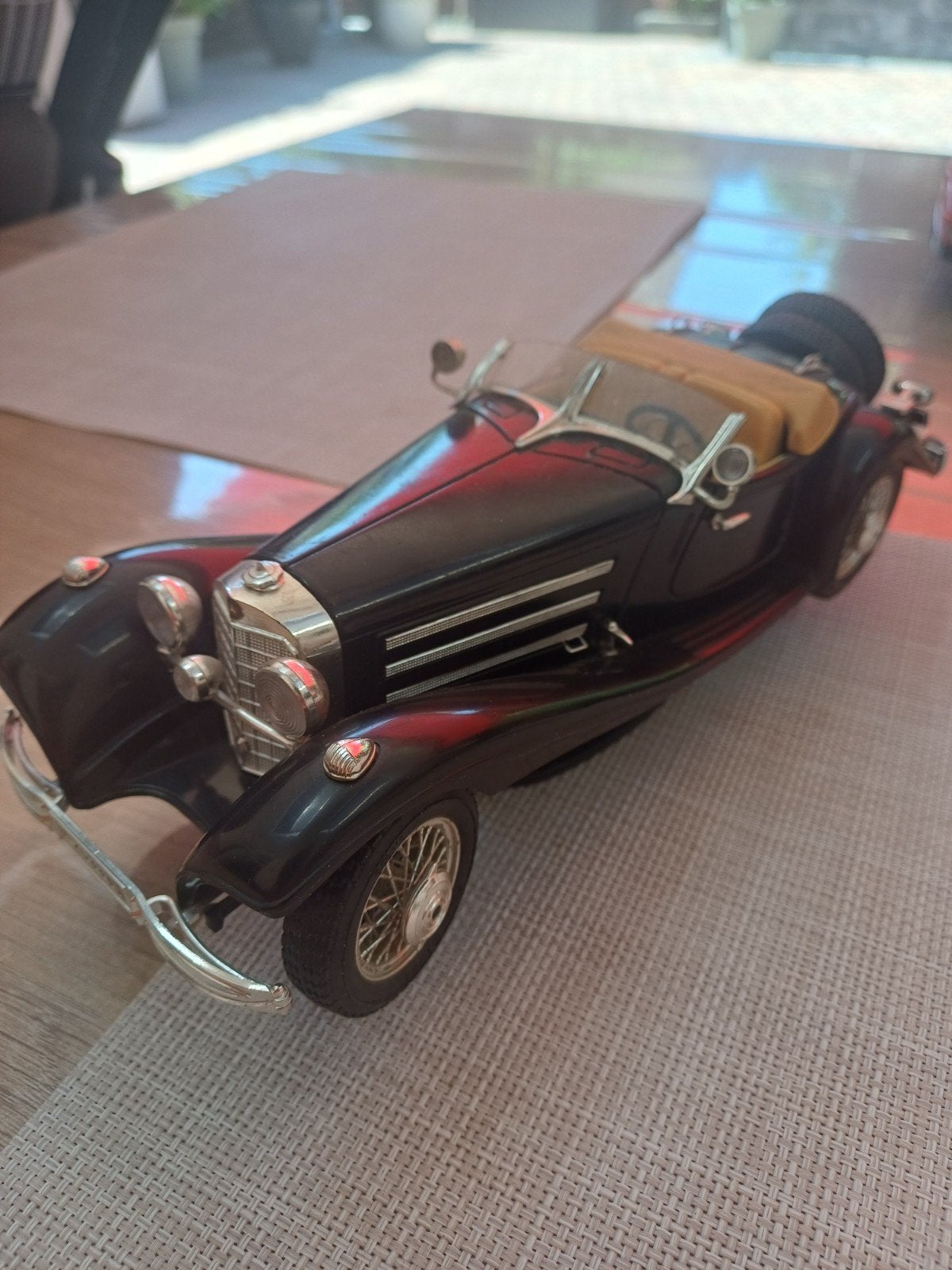Burago Mercedes Benz 500k Roadster 1936 1:20, Ophalen of Verzenden