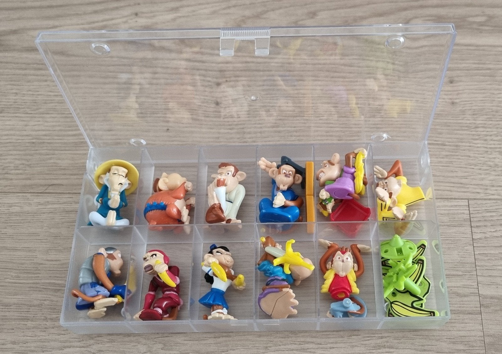 Ferrero poppetjes - Kung Fu apen - super mooi, Verzamelen, Poppetjes en Figuurtjes, Ophalen of Verzenden, Nieuw