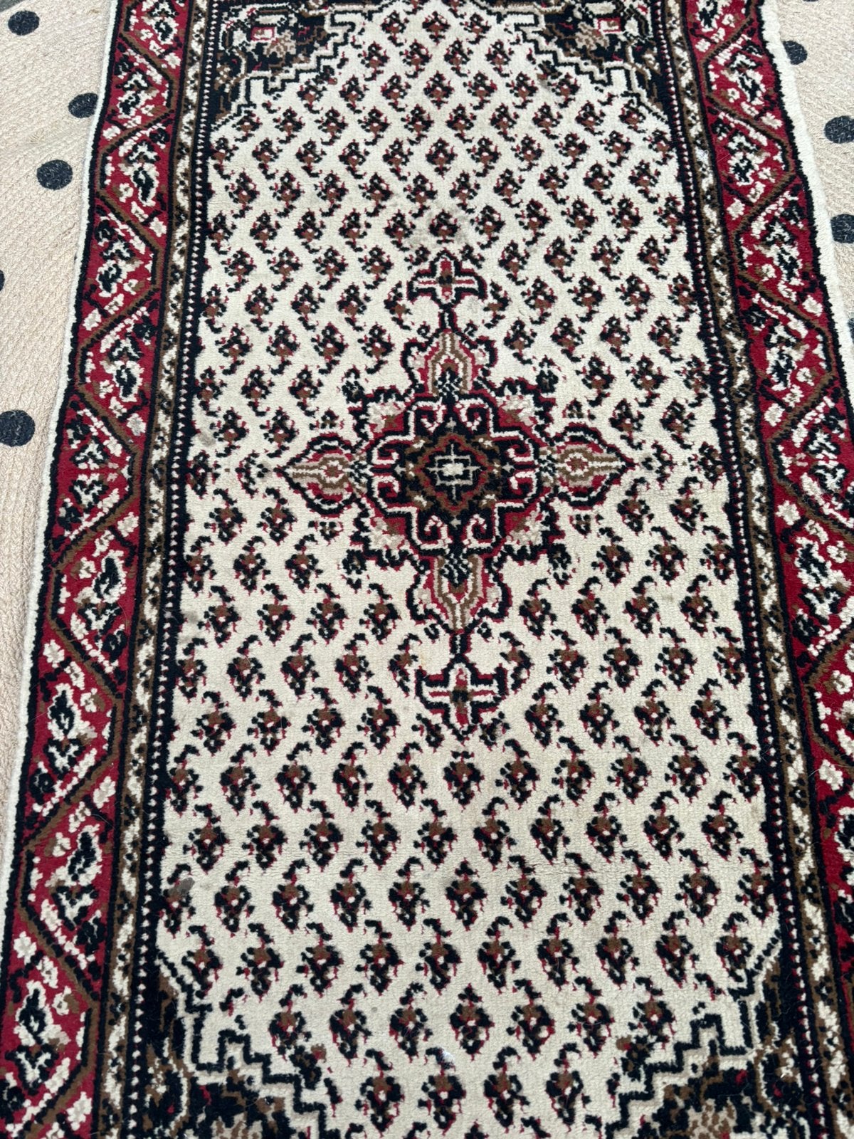 Vloerkleedje 140x70 cm voor maar 25 euro ophalen., 100 tot 150 cm, Zo goed als nieuw, Rood, Rechthoekig